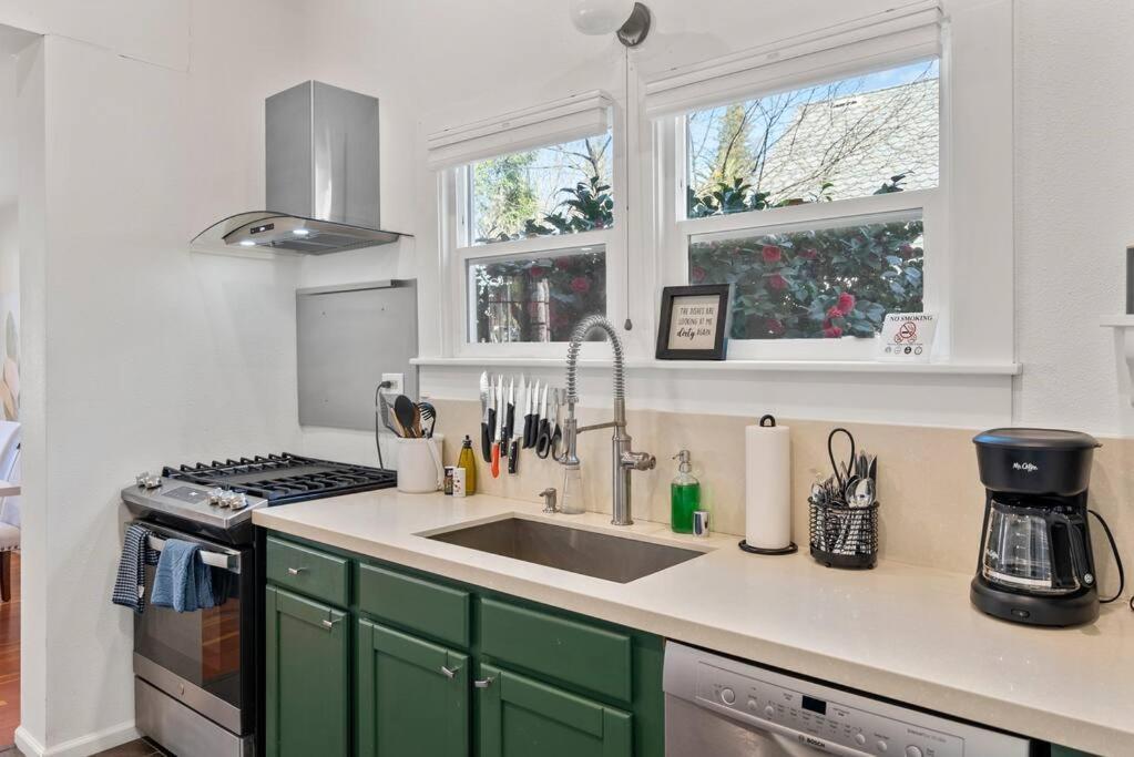 Downtown Napa Hot Tub Retreat - 3 Bed L 2 Bathヴィラ エクステリア 写真